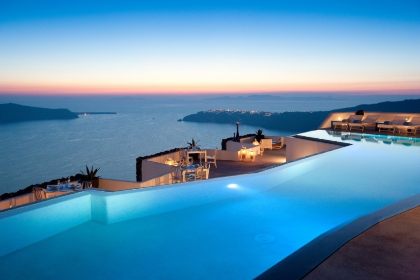 Pool to infinity Pool to infinity