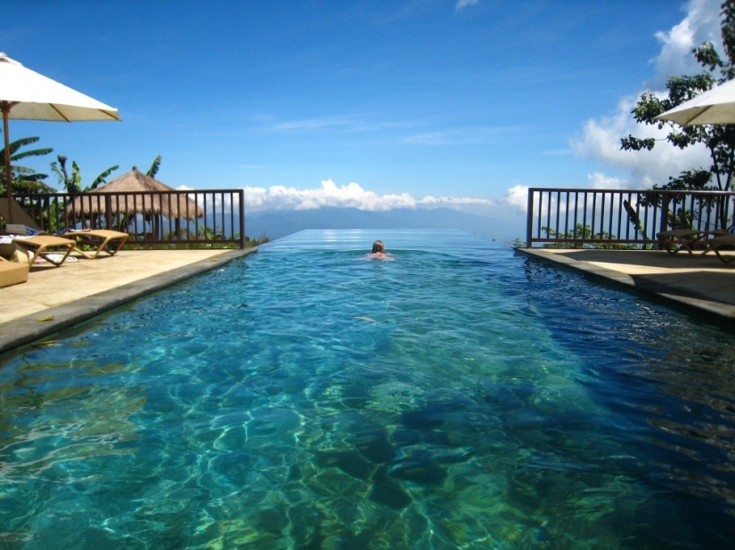 Pool to infinity Pool to infinity