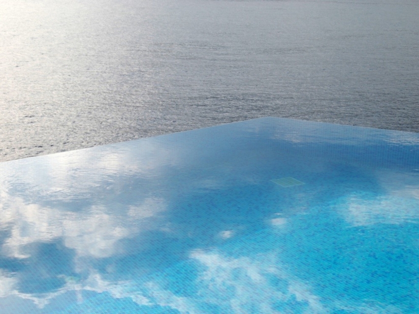 Pool to infinity Pool to infinity