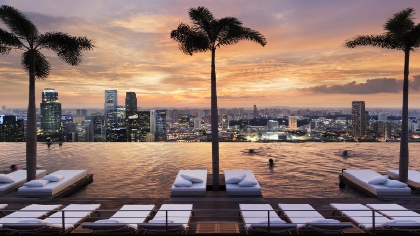 Pool to infinity Pool to infinity