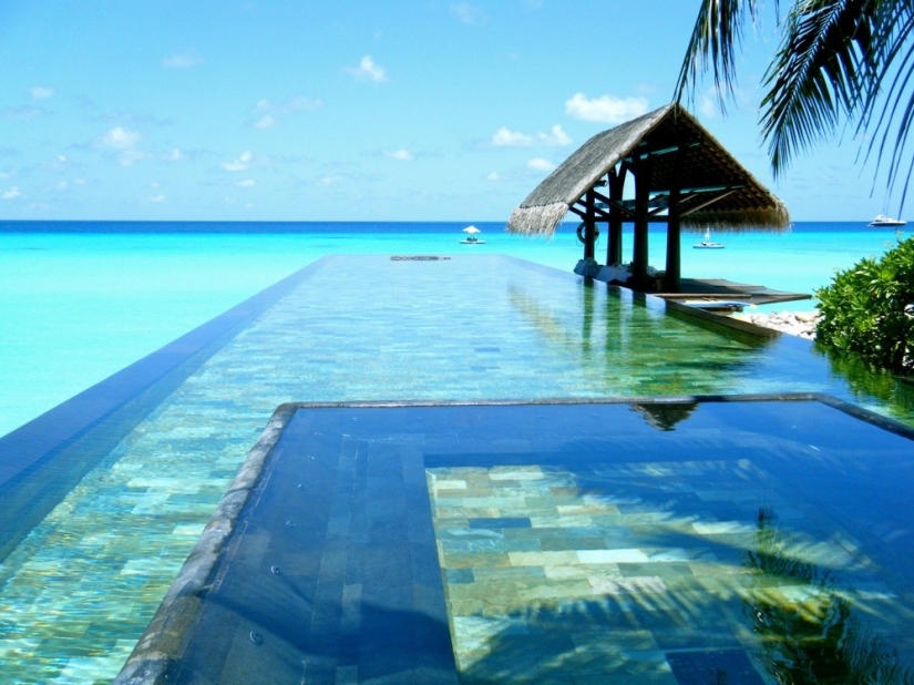 Pool to infinity Pool to infinity