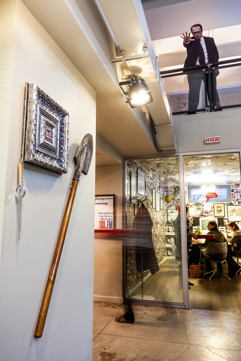 Popov no se avergüenza: cómo funciona la estación de radio Silver Rain Popov no se avergüenza: cómo funciona la estación de radio Silver Rain