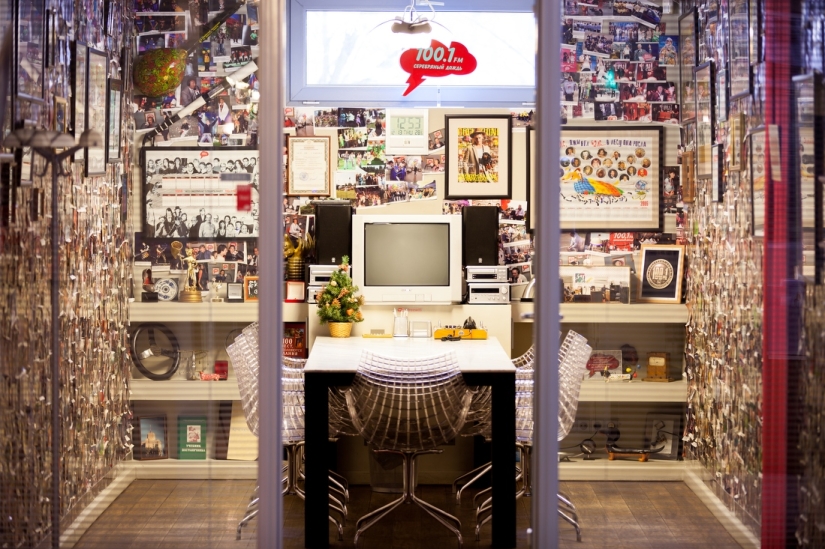 Popov no se avergüenza: cómo funciona la estación de radio Silver Rain Popov no se avergüenza: cómo funciona la estación de radio Silver Rain