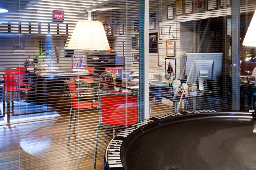 Popov no se avergüenza: cómo funciona la estación de radio Silver Rain Popov no se avergüenza: cómo funciona la estación de radio Silver Rain