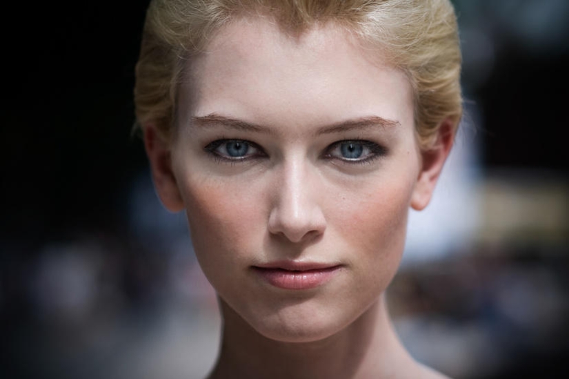 Portraits of strangers Portraits of strangers