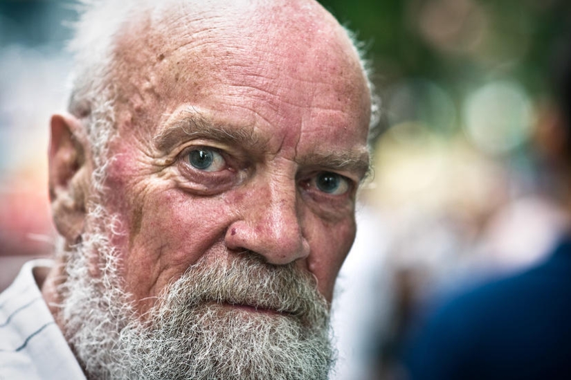 Portraits of strangers Portraits of strangers