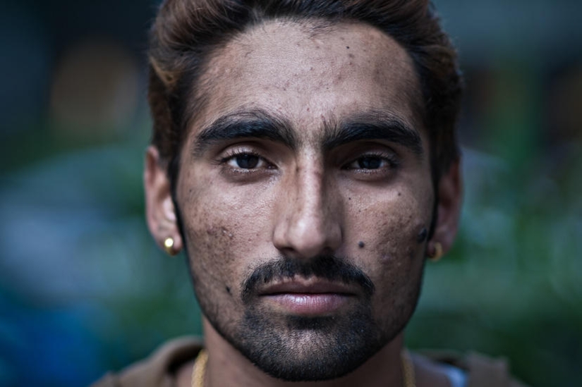 Portraits of strangers Portraits of strangers