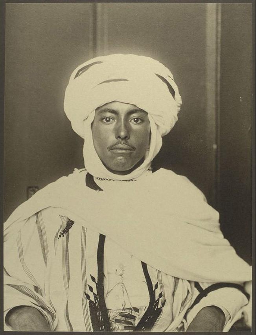 Portraits of those who came to the United States in the early twentieth century from around the world