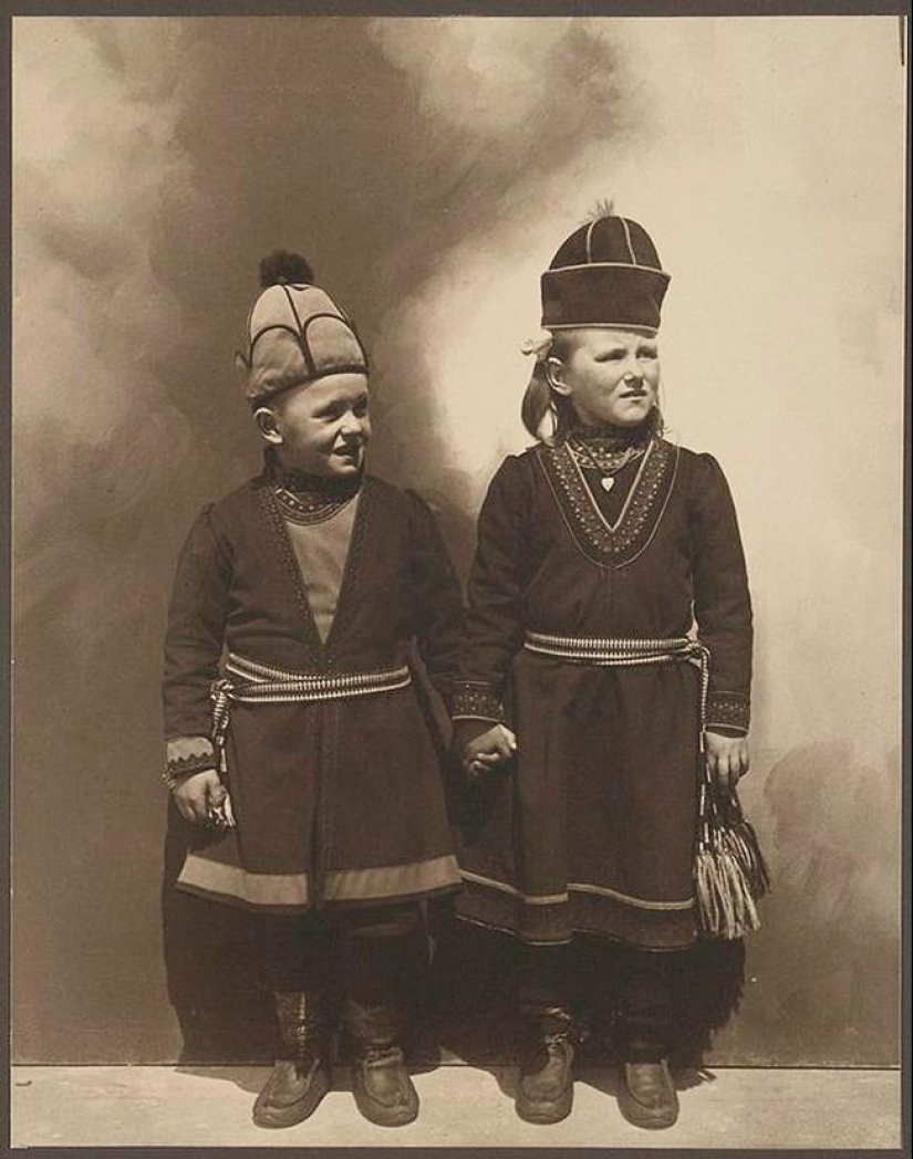 Portraits of those who came to the United States in the early twentieth century from around the world