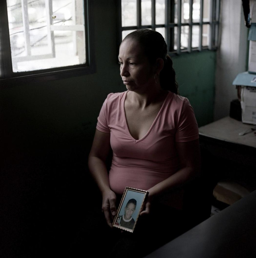 Portraits of Venezuelans whose children were killed by gang bullets