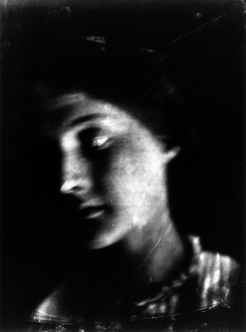 Portraits of Victorian Geniuses by Julia Margaret Cameron