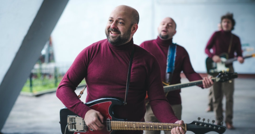 Pri-i-vetiki: who played the main role in the video "Man-g@vno" and what does Yuri Loza have to do with it