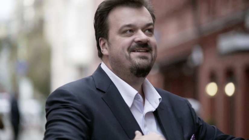 Pri-i-vetiki: who played the main role in the video "Man-g@vno" and what does Yuri Loza have to do with it