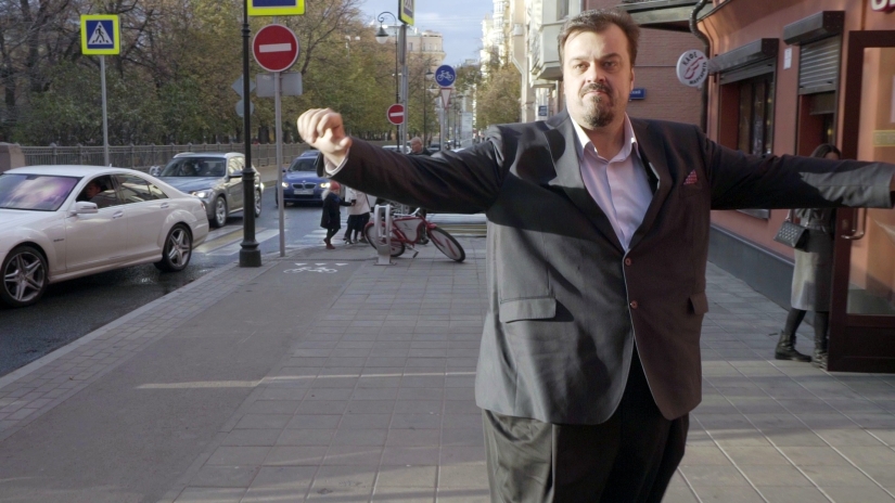 Pri-i-vetiki: who played the main role in the video "Man-g@vno" and what does Yuri Loza have to do with it