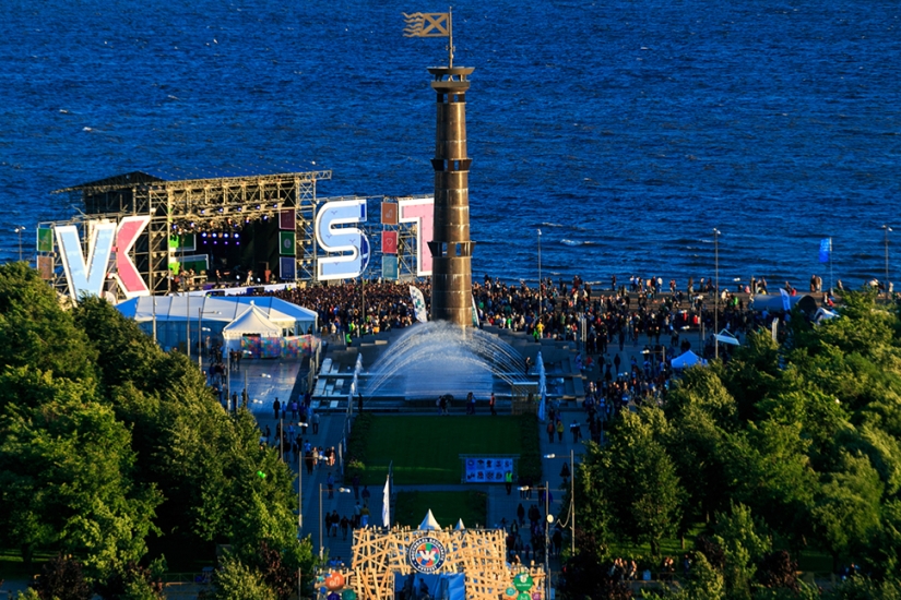 Promiscuous relationships at the Second VKontakte Festival