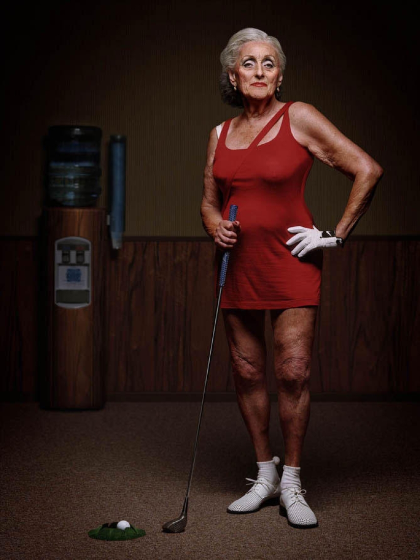 Provocativa serie de fotos maduras del escandaloso Erwin Olaf