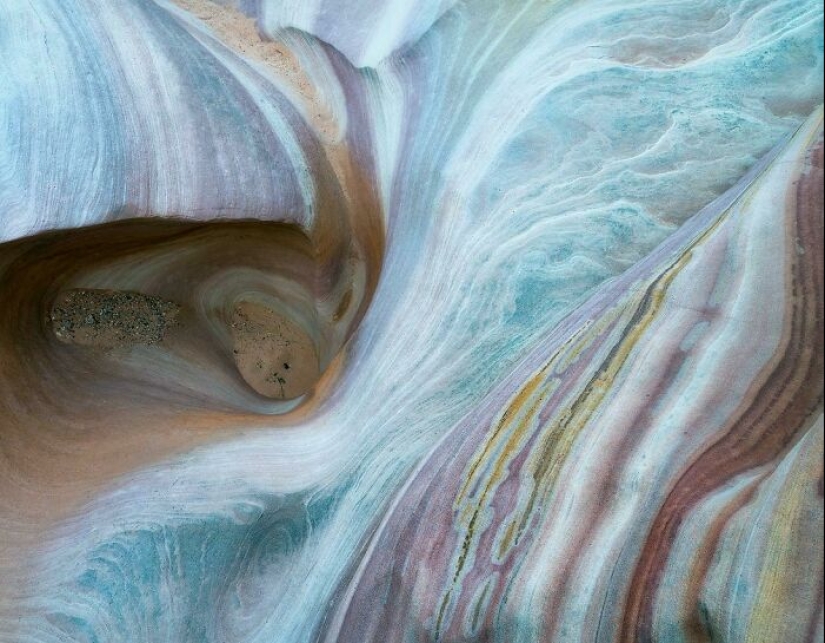 “Puesto de perritos calientes”: 10 descubrimientos inusuales y extraños que sorprendieron a los exploradores del desierto “Puesto de perritos calientes”: 10 descubrimientos inusuales y extraños que sorprendieron a los exploradores del desierto