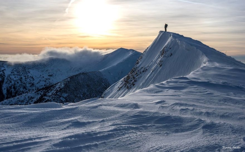 Pull the guy to the mountains: the Slovak couple is tired of boring romance, and now they arrange dates high in the mountains Pull the guy to the mountains: the Slovak couple is tired of boring romance, and now they arrange dates high in the mountains