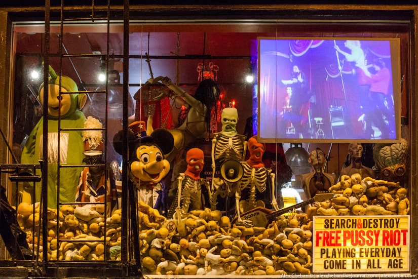 Punks of New York against Putin