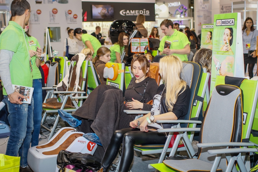 Qué hacer en una exposición de cosméticos profesionales si no trabajas en un salón de belleza