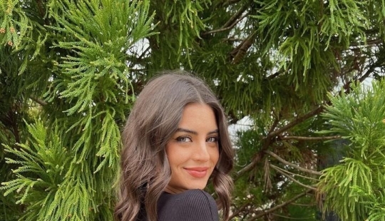 Rachael Kirkconnell: charming photos of the beautiful American TV star