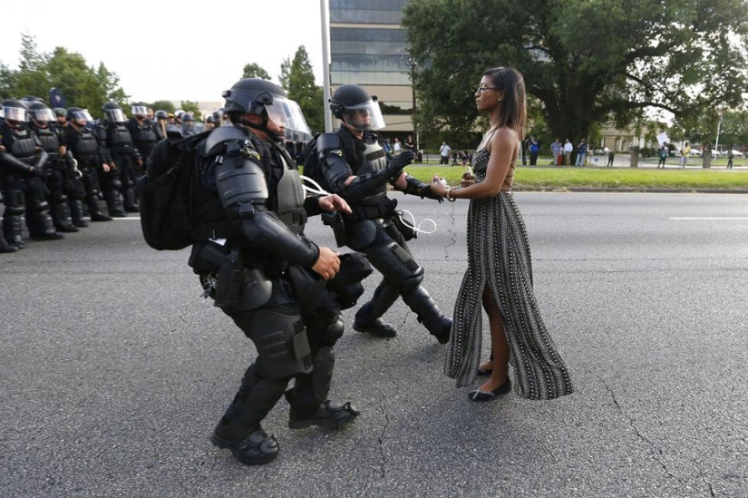 Resistencia Noviolenta: Una foto de Baton Rouge de la que todo Internet está hablando ahora