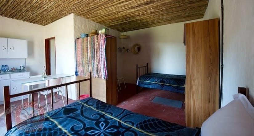 Resort Slums for the snickering rich