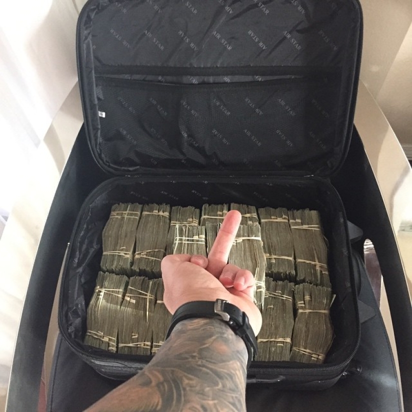 Rich Tony Tutoni: el multimillonario estadounidense se convirtió en una estrella de Instagram Rich Tony Tutoni: el multimillonario estadounidense se convirtió en una estrella de Instagram