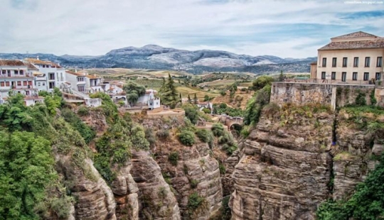 Ronda: la ciudad sobre las rocas y el alma de Andalucía Ronda: la ciudad sobre las rocas y el alma de Andalucía