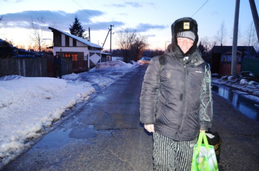 Russian Forrest Gump - a journey on foot from St. Petersburg to Vladivostok Russian Forrest Gump - a journey on foot from St. Petersburg to Vladivostok