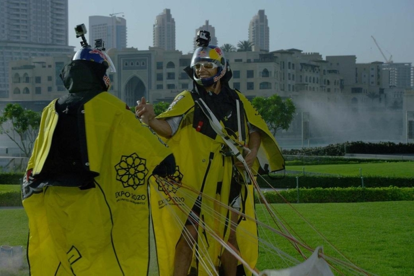 Salta desde el edificio más alto del mundo Salta desde el edificio más alto del mundo