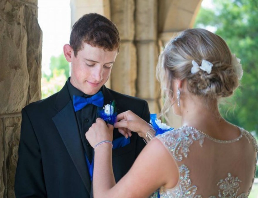 Schoolchildren from Arkansas staged a super graduation for themselves Schoolchildren from Arkansas staged a super graduation for themselves