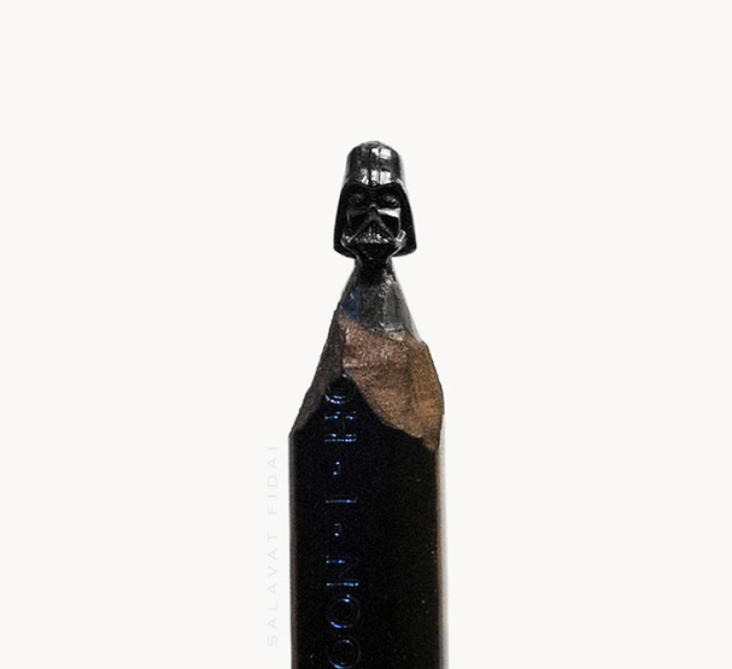 Sculptor from Ufa turns pencils into famous heroes