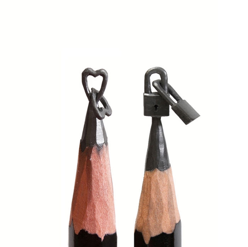 Sculptor from Ufa turns pencils into famous heroes