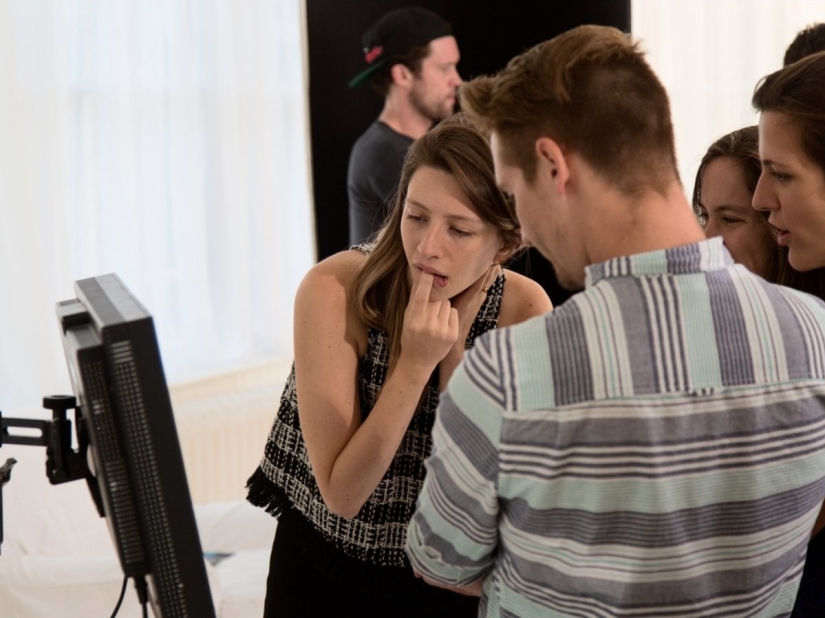 Secrets of filming sexy models: how the Victoria&#39;s Secret competitor works