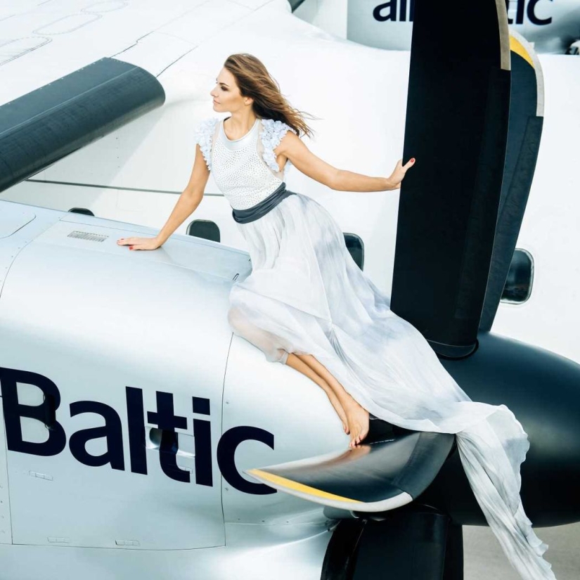Seductive Latvian flight attendants in the calendar for 2016 Seductive Latvian flight attendants in the calendar for 2016