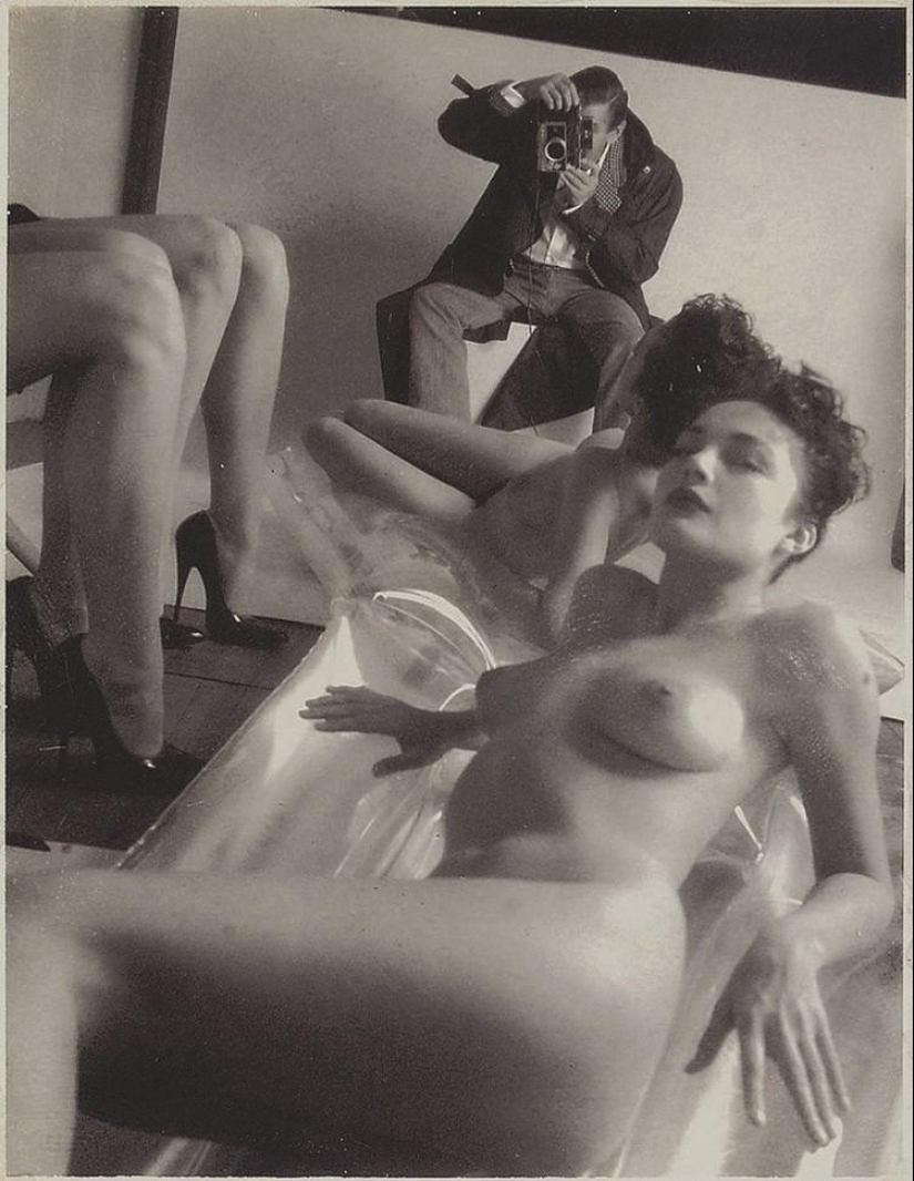 Self-portraits of photographers (part 1)