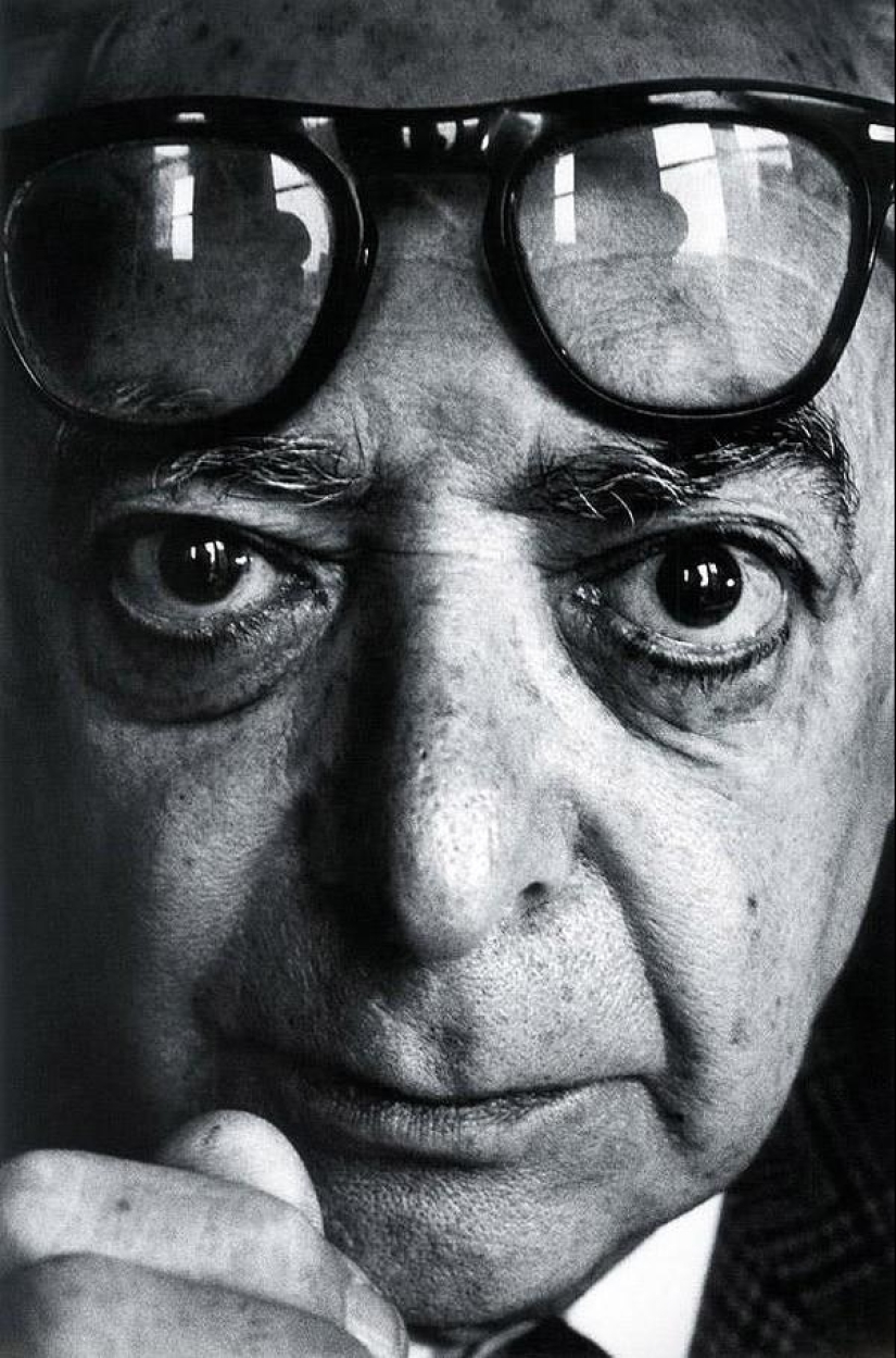 Self-portraits of photographers (part 1)