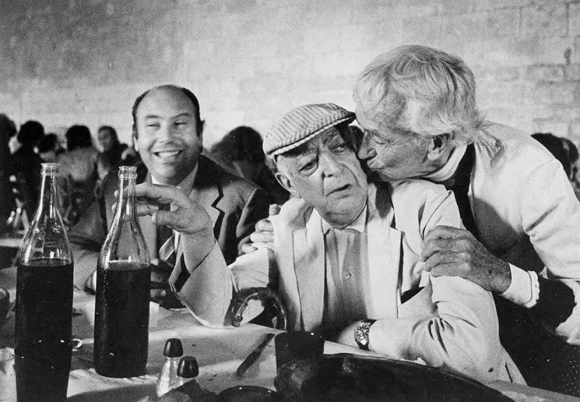 Self-portraits of photographers (part 1)