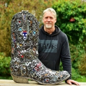 Self-Taught Artist Creates Impressive Sculptures From Recycled Materials