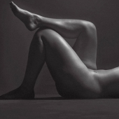 Sexuality in the body: candid black and white photo shoot of plus-size model Ashley Graham Sexuality in the body: candid black and white photo shoot of plus-size model Ashley Graham