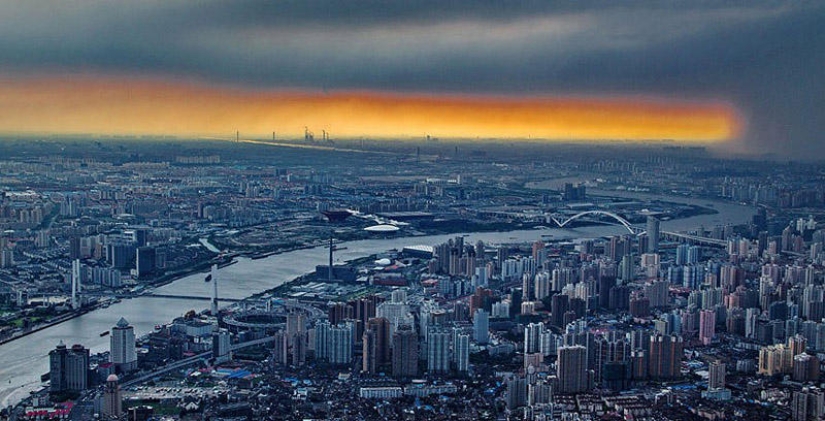 Shanghai through the eyes of a crane operator