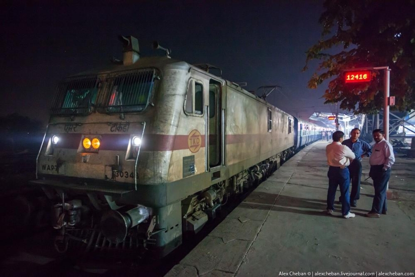 Shared carriage of an Indian train