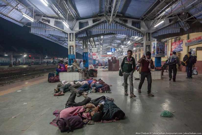 Shared carriage of an Indian train