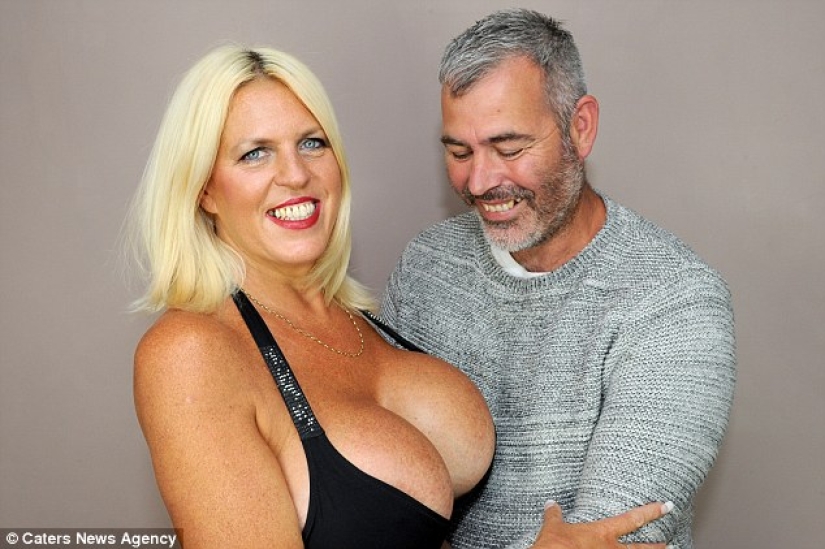 Sharon Perkins is a 50—year-old woman with the biggest breasts in the UK Sharon Perkins is a 50—year-old woman with the biggest breasts in the UK