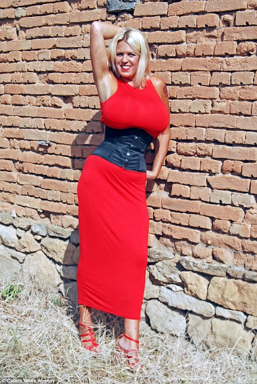 Sharon Perkins is a 50—year-old woman with the biggest breasts in the UK Sharon Perkins is a 50—year-old woman with the biggest breasts in the UK