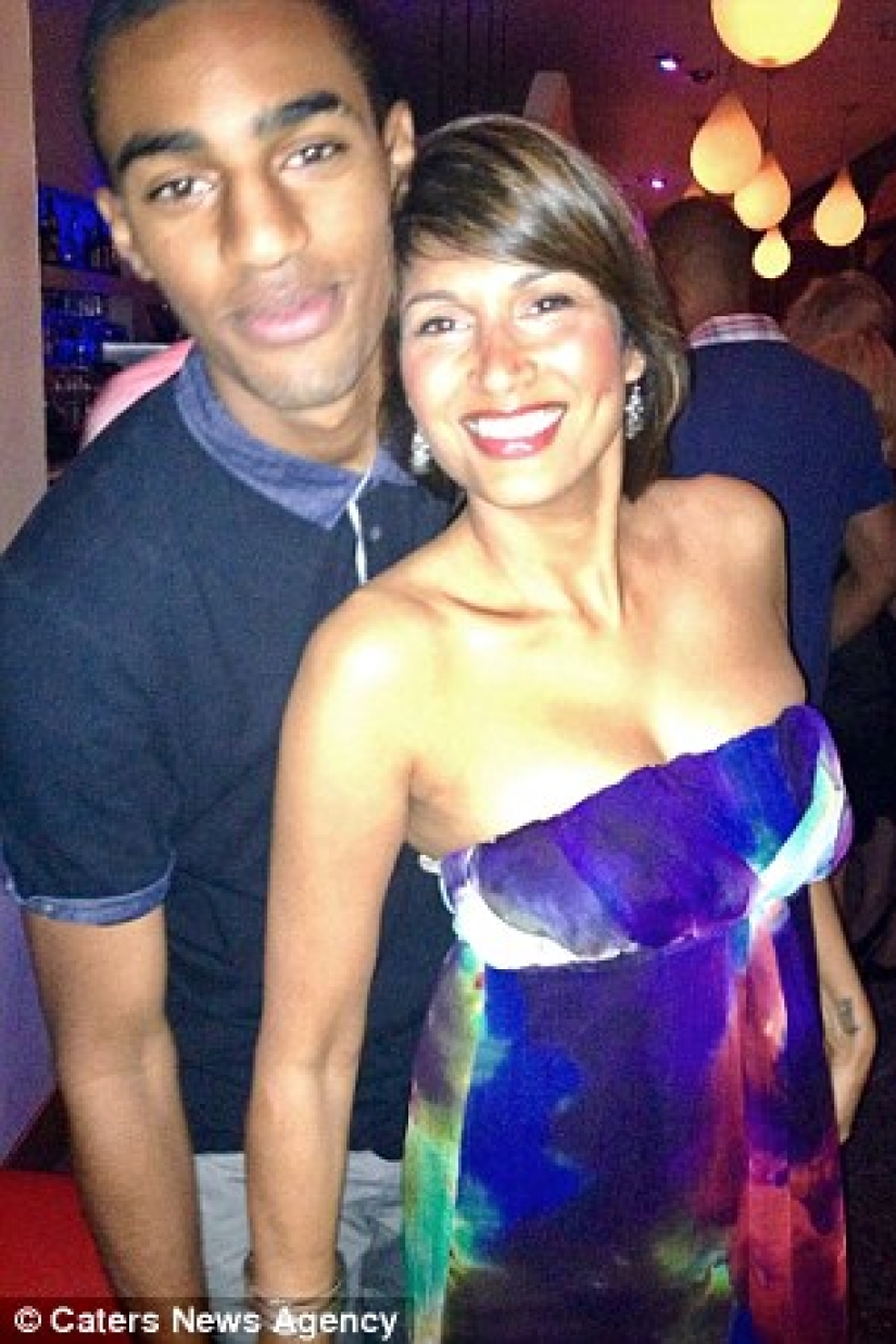 She is 54, but everyone takes her son for a boyfriend She is 54, but everyone takes her son for a boyfriend