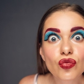 Simple as three pennies: 9 signs of a simple woman Simple as three pennies: 9 signs of a simple woman