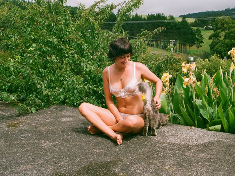Simple girls: in the underwear advertising campaign, women with an ordinary figure were removed