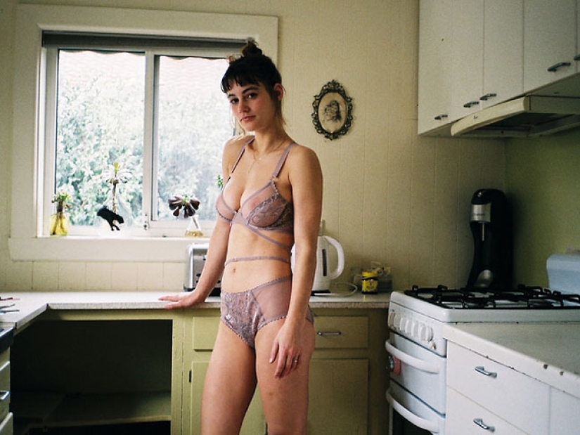 Simple girls: in the underwear advertising campaign, women with an ordinary figure were removed